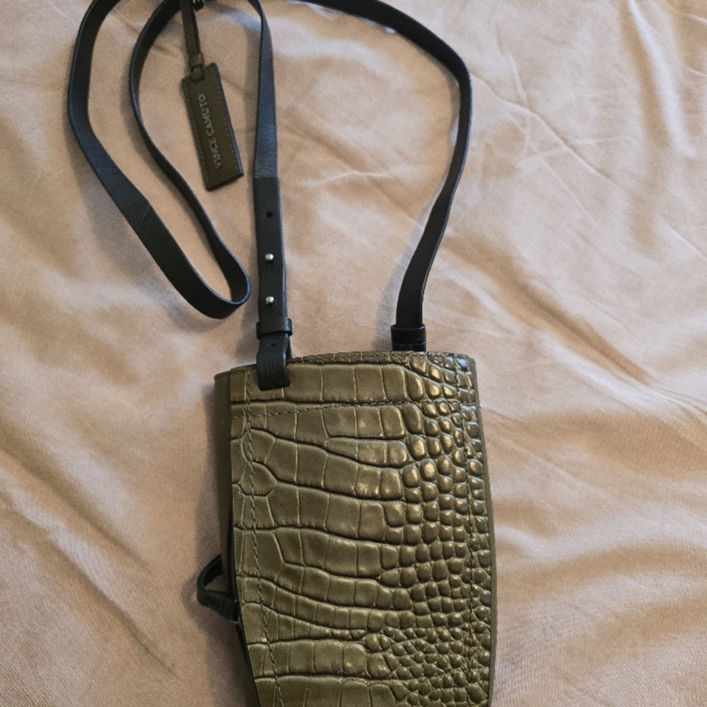 NWOT Vince Camuto army/sage green leather - Picture 5 of 15